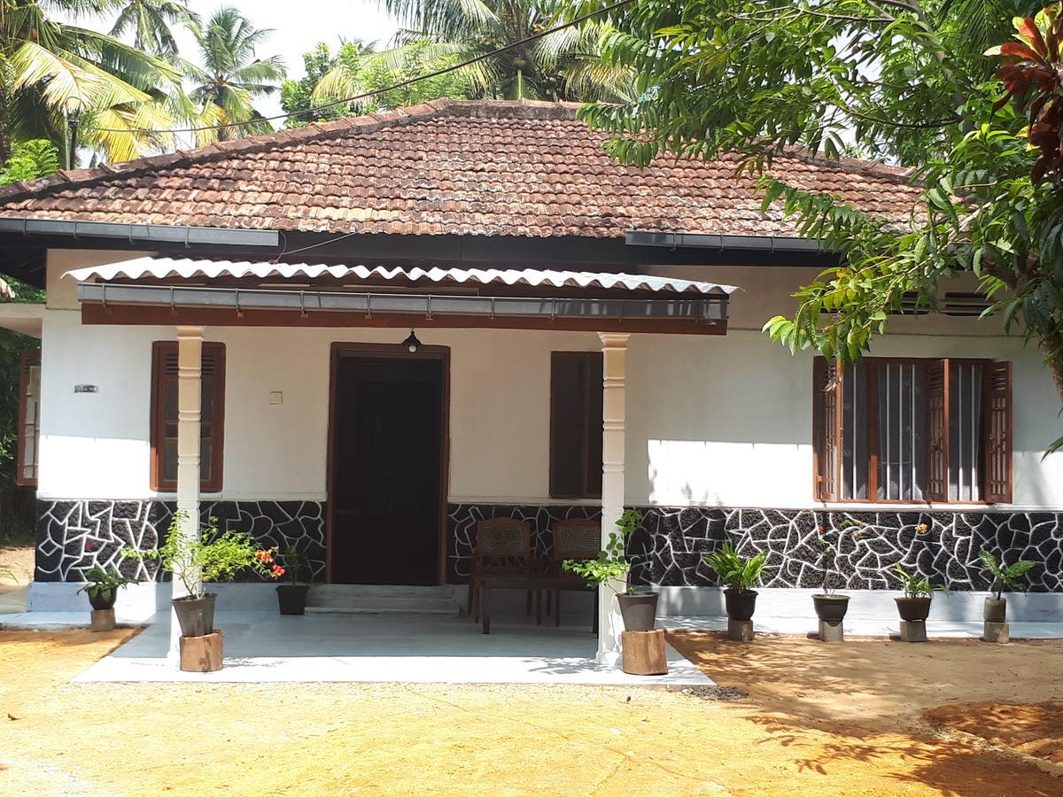 New Sam Tourist Inn Weligama Exterior photo